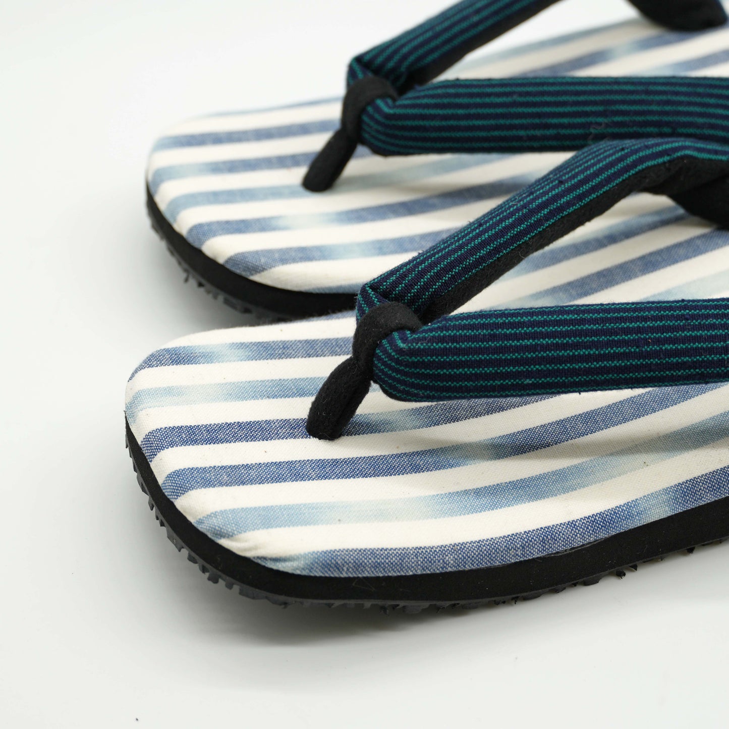 Indigo blur stripe white