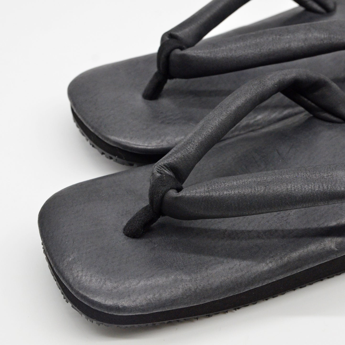 L-85 black