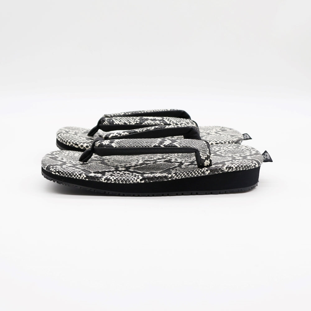 Colorful dots x water surface 