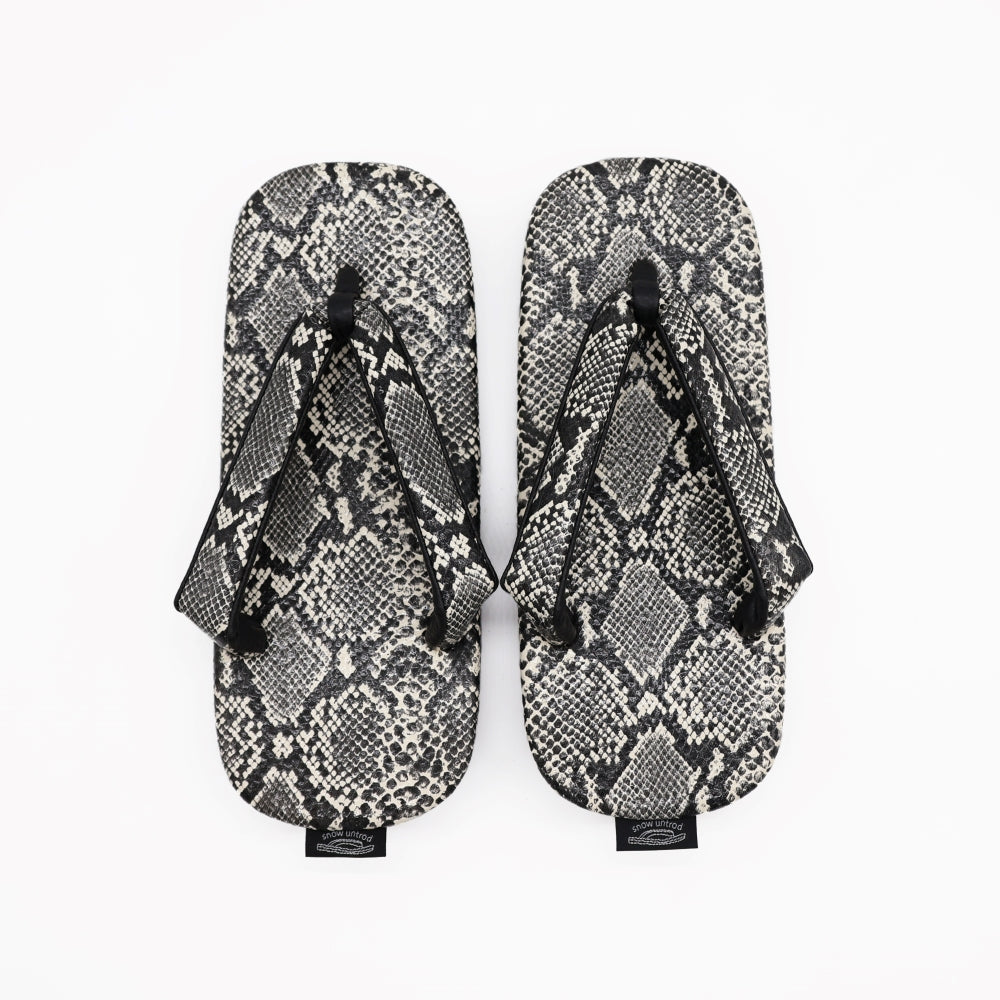 Colorful dots x water surface 