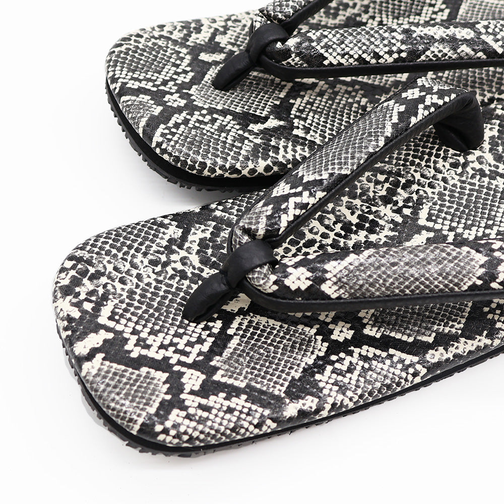 Colorful dots x water surface 