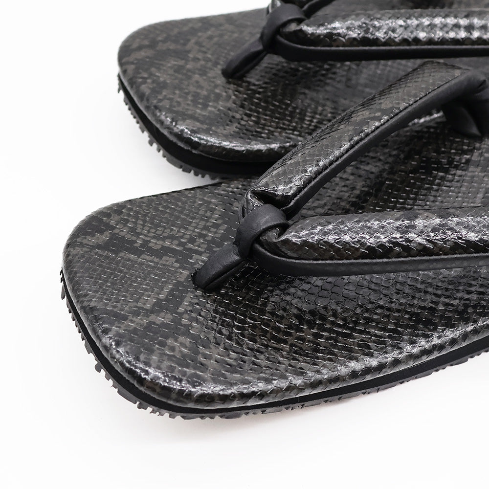 Colorful dots x water surface 