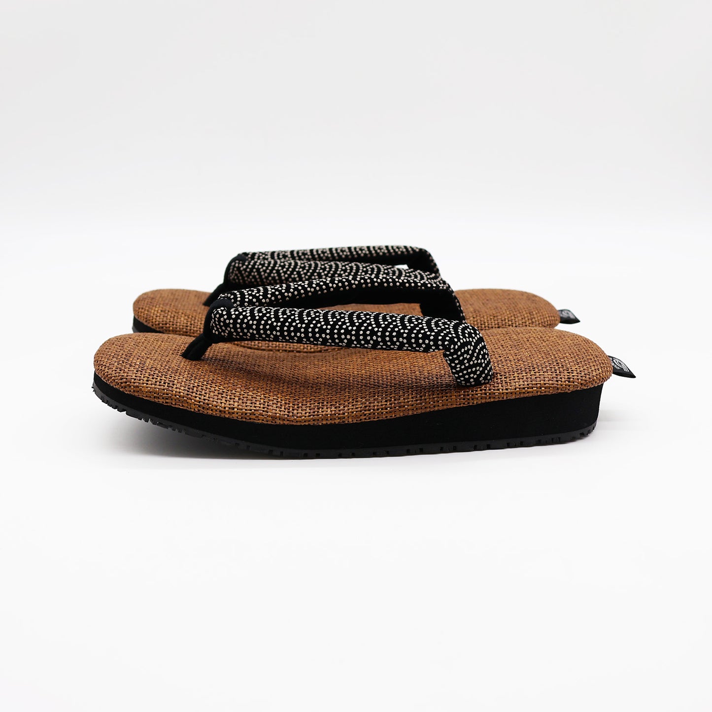 普段に履ける雪駄　和柄　印伝調青海波×カスタム