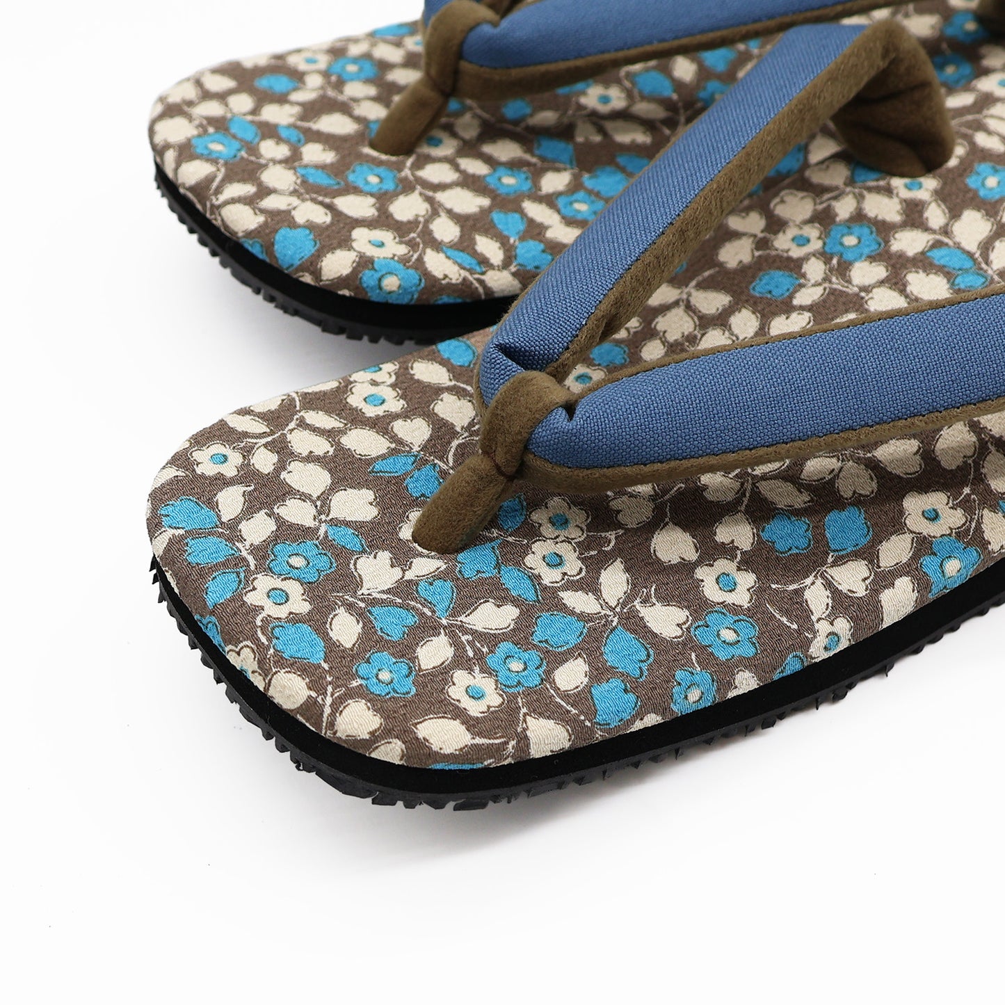 普段に履ける雪駄　 秋麗