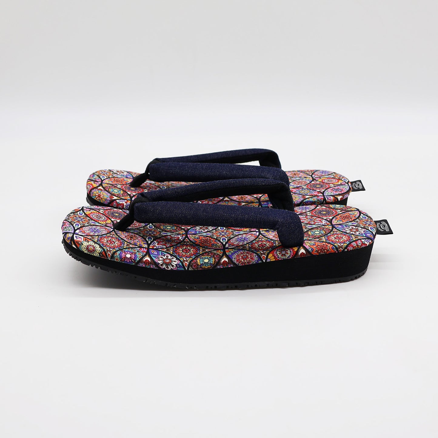 普段に履ける雪駄　 万華鏡 赤